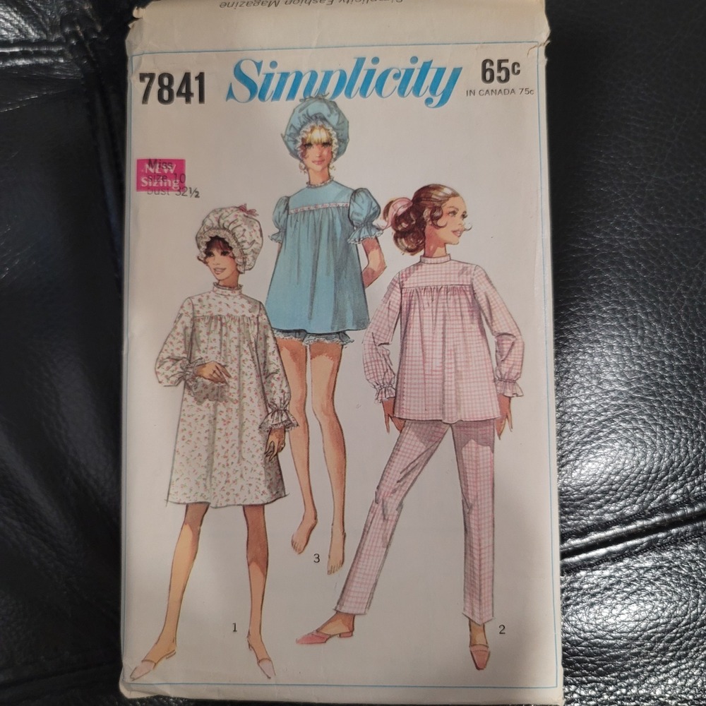 Vintage Simplicity 7841 Sewing Pattern Pajamas Nightgown Curler Cap Size 10